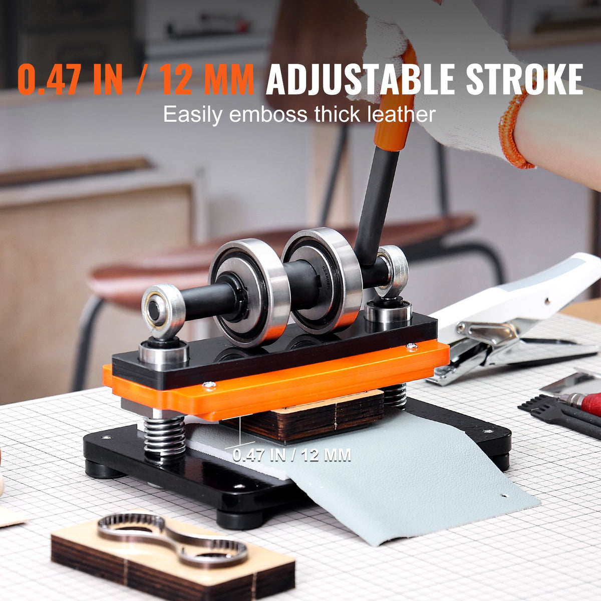VEVOR Leather Cutting Machine, 7.1 x 3.9 in Embossing Plate Manual Die Cutter, 0.47 in Pressure Stroke Dual Guide Shafts Die Cut Machine, Leather Embossing Machine for Various of Materials
